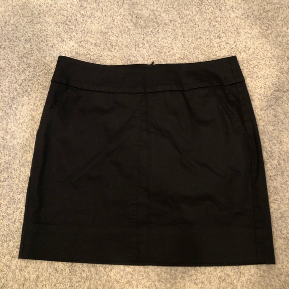 TRINA TURK BLACK PENCIL SKIRT - Picture 2 of 3